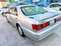 تۆیۆتا کراون